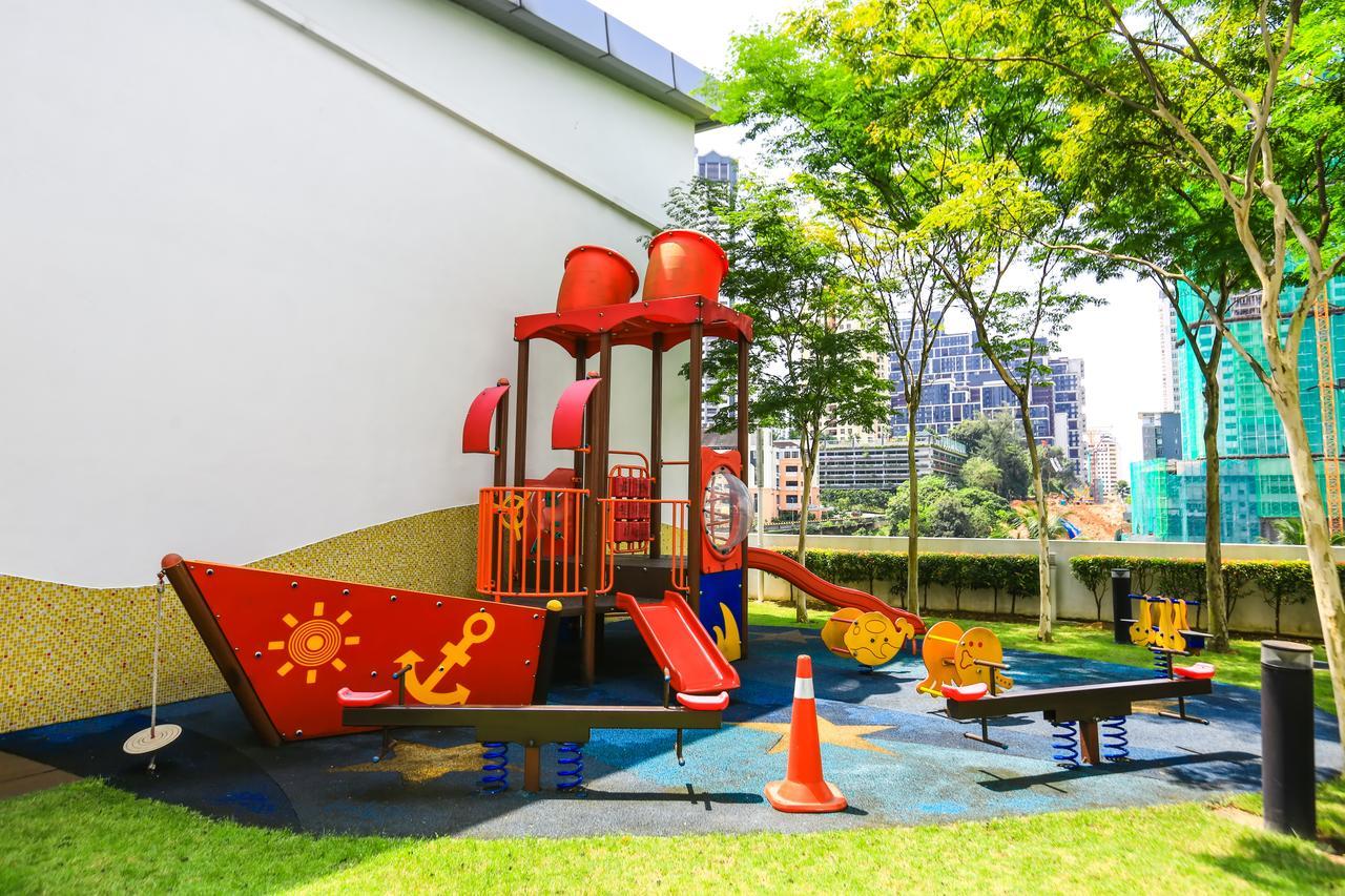Richmond & Aston Kiara Suites Kl Куала-Лумпур Экстерьер фото