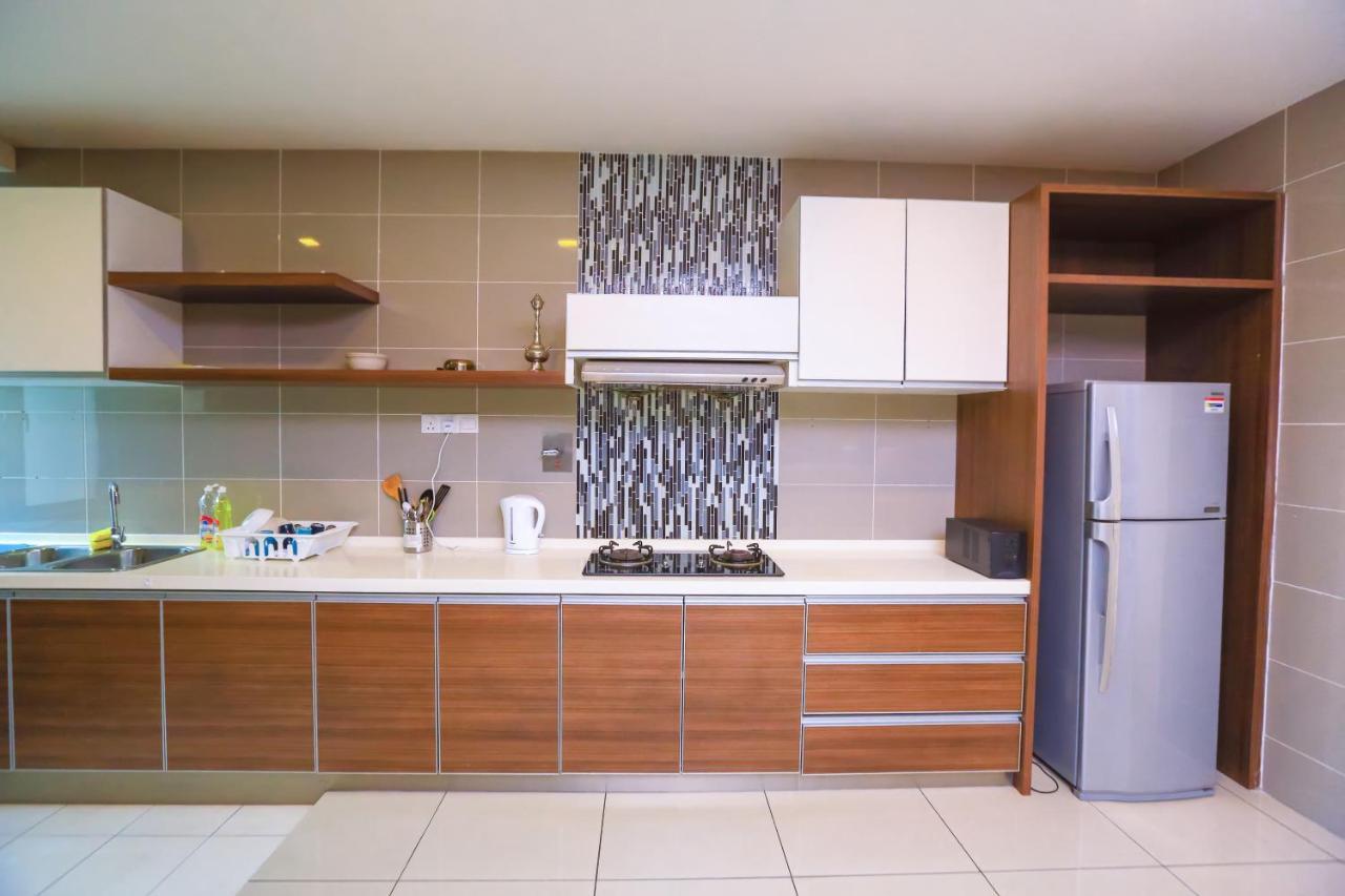 Richmond & Aston Kiara Suites Kl Куала-Лумпур Экстерьер фото